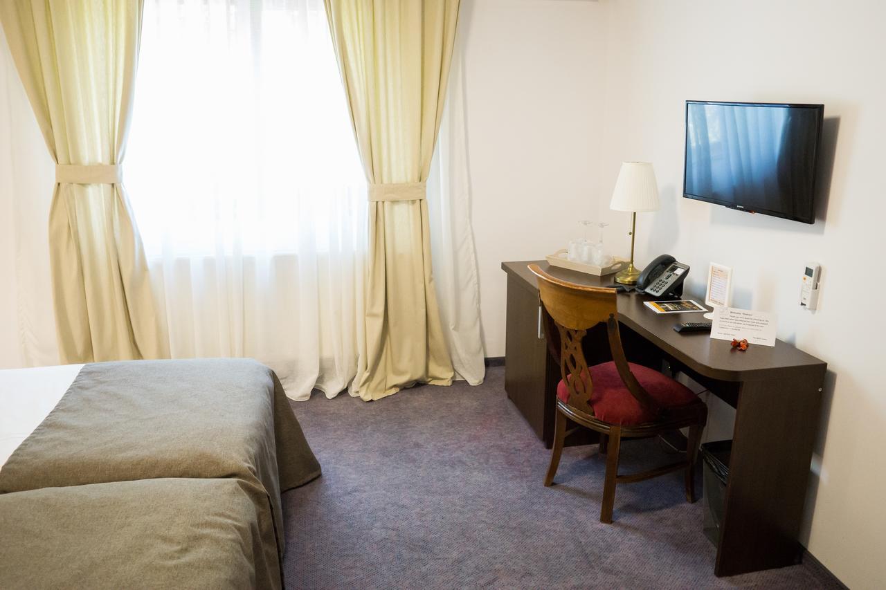 Hotel Nest Drobeta Turnu Severin Exteriér fotografie