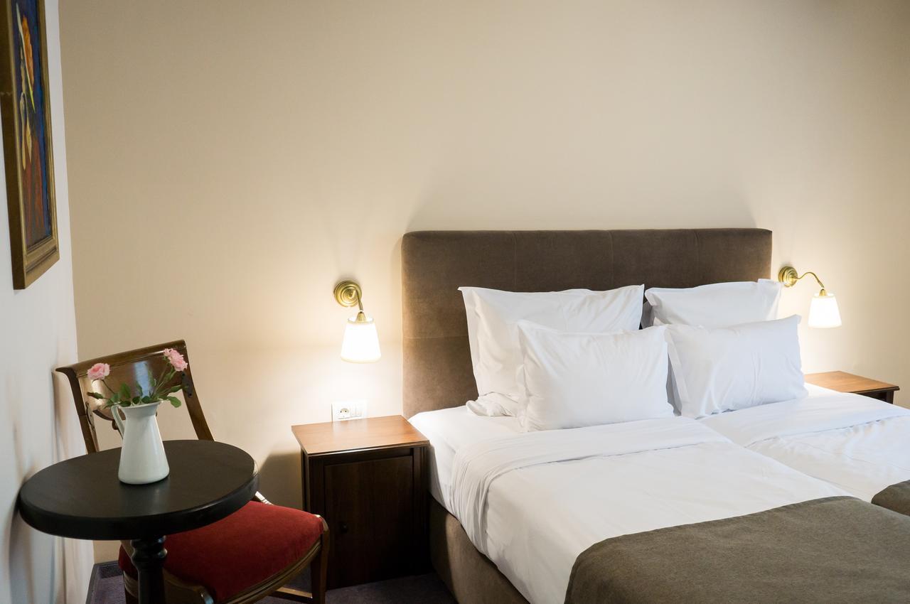 Hotel Nest Drobeta Turnu Severin Exteriér fotografie