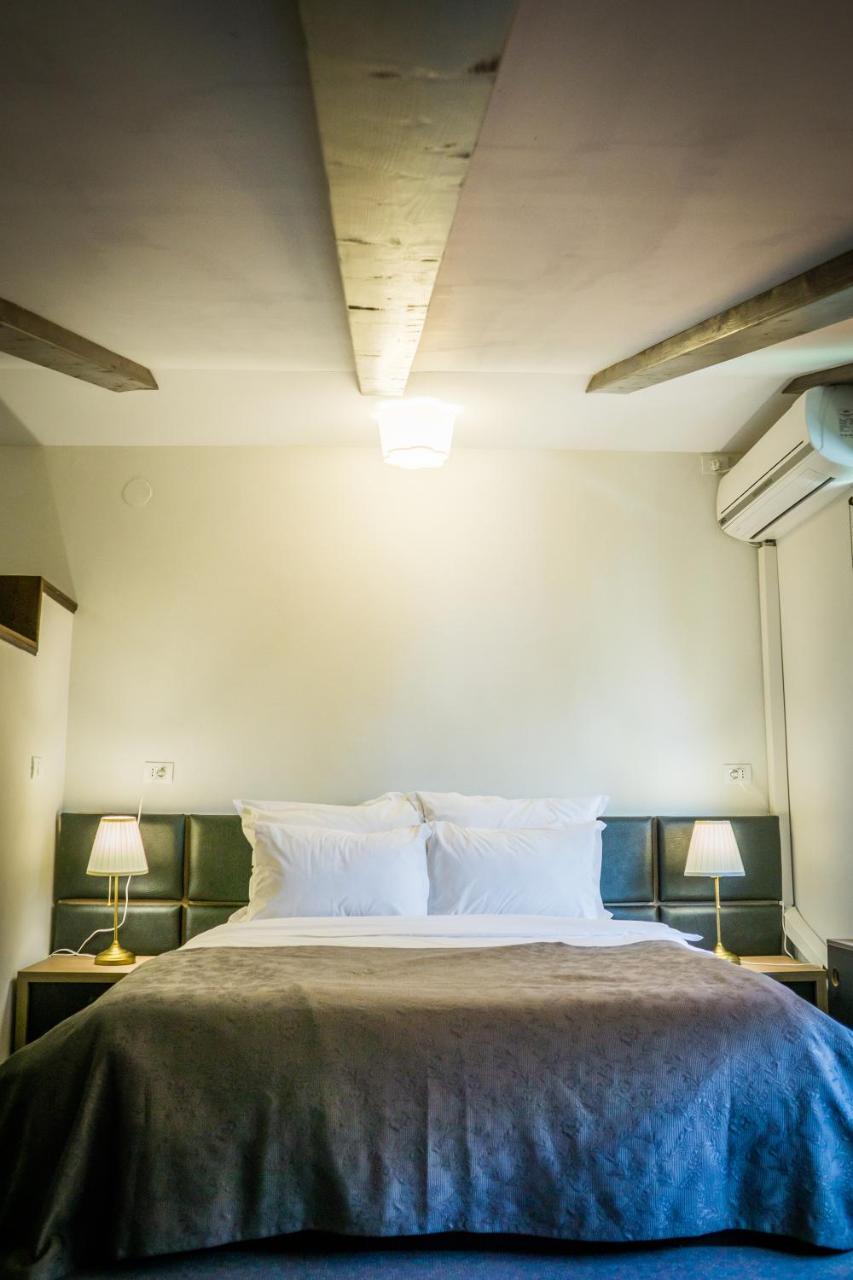 Hotel Nest Drobeta Turnu Severin Exteriér fotografie